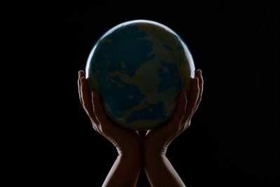 Global green beauty trends spotlight environmental claims, local sourcing and blockchain transparency